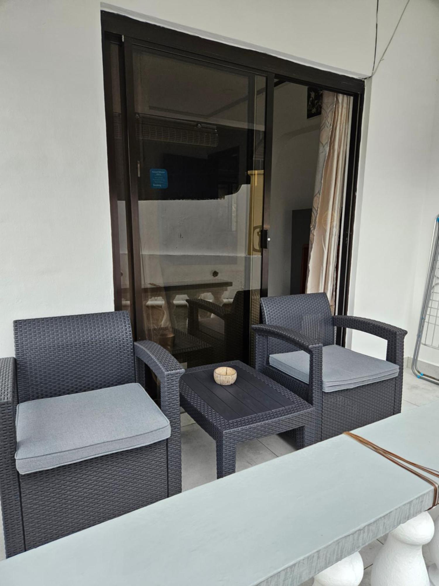 E&E Self Catering Hotel Beau Vallon  Buitenkant foto